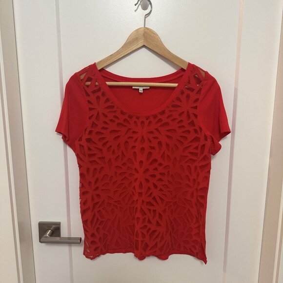 Babaton T-Shirt - Picture 1 of 3